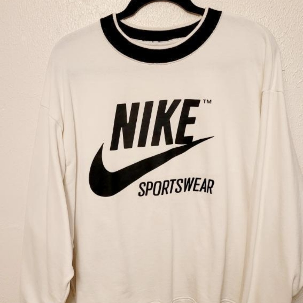 Nike Sweatshirts